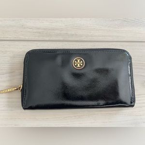 Tory Burch Continental Wallet in Black with Gold Tone Hardware